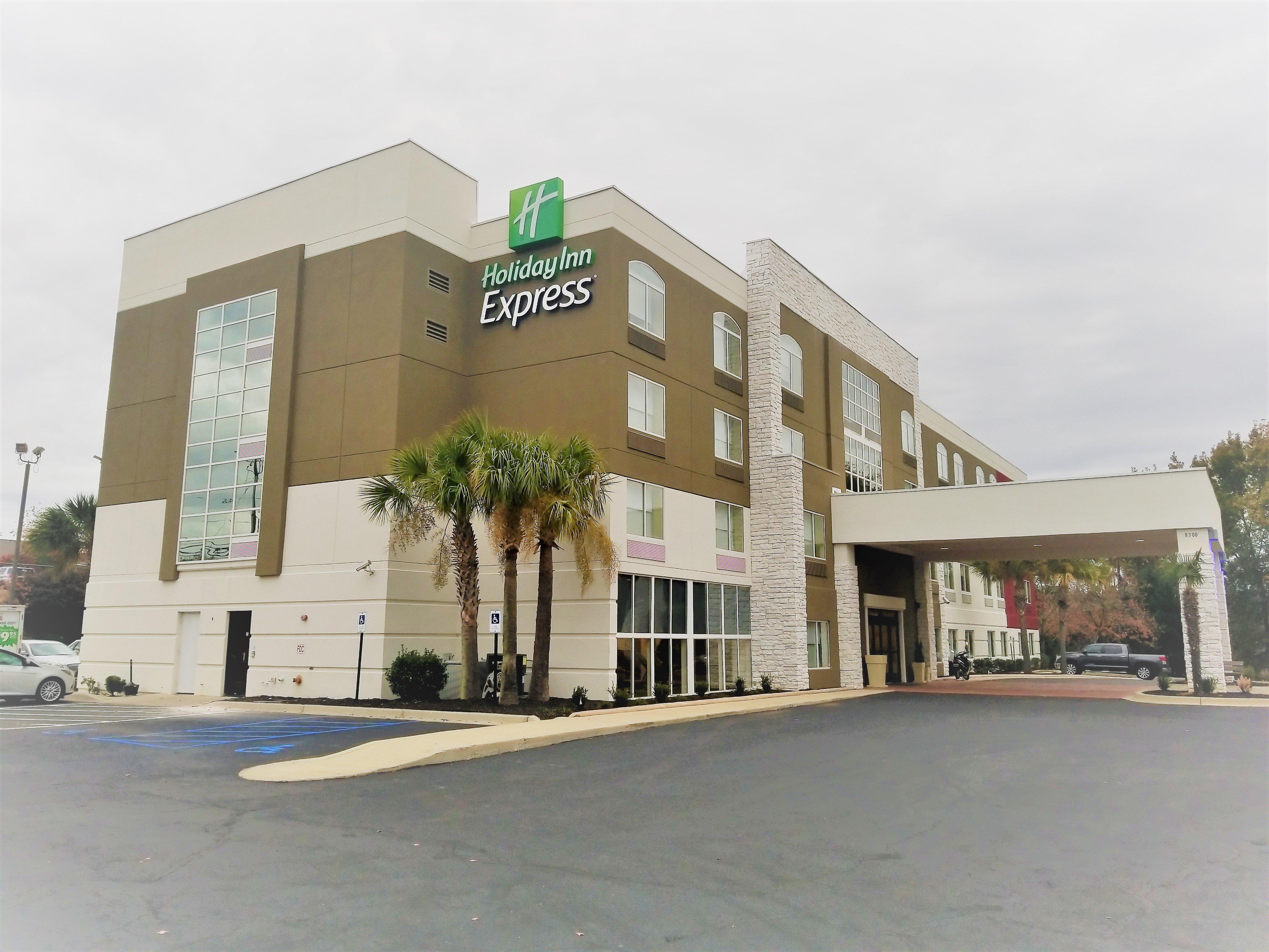 Holiday Inn Express Columbia Ne - Fort Jackson Eksteriør bilde